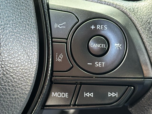 Certified 2025 Toyota RAV4 XLE AWD/4WD image 14