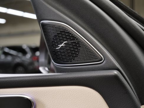 Certified 2025 Mercedes-Benz C 300 4MATIC Sedan image 31