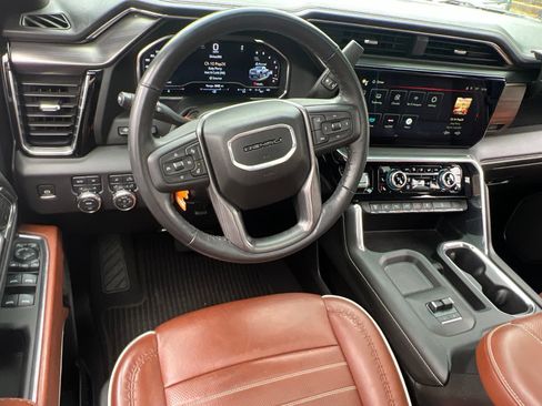 Used 2024 GMC Sierra 2500 Denali Ultimate AWD/4WD image 47