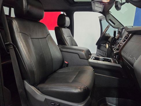 Used 2015 Ford F250 Lariat w/ Lariat Ultimate Package image 71