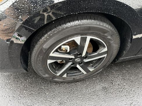 Used 2024 Nissan Sentra SV image 26