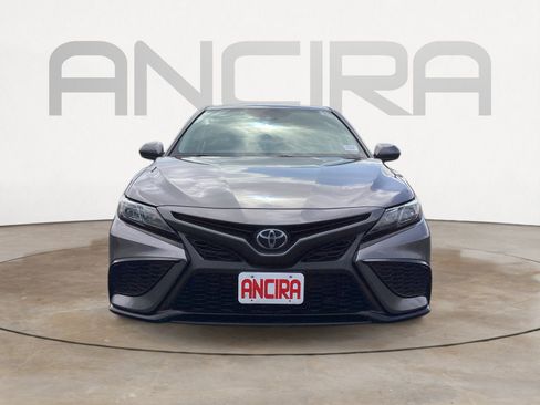 Used 2021 Toyota Camry SE FWD image 8