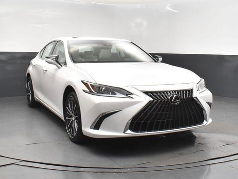 New 2025 Lexus ES 350 w/ Premium Package image 9