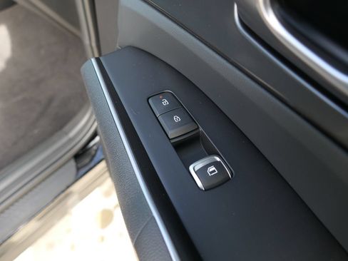 New 2026 Kia Sorento S FWD image 21