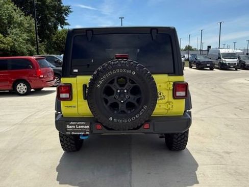 Used 2023 Jeep Wrangler Unlimited AWD/4WD image 5