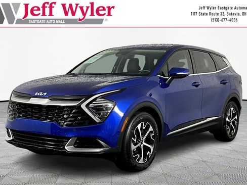 Used 2025 Kia Sportage EX image 1