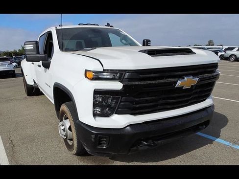 Used 2025 Chevrolet Silverado 3500 W/T w/ WT Convenience Package AWD/4WD image 2