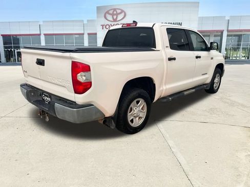 Used 2020 Toyota Tundra SR5 AWD/4WD image 5