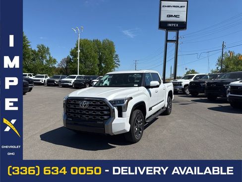 Used 2025 Toyota Tundra Platinum AWD/4WD image 1