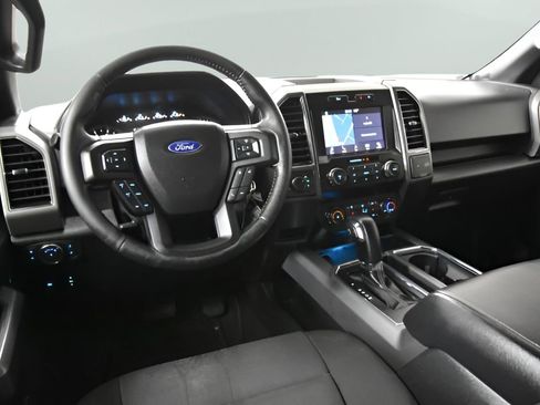 Used 2019 Ford F150 XLT w/ Equipment Group 302A Luxury AWD/4WD image 29