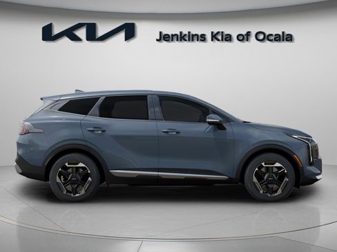 New 2026 Kia Sportage S image 2