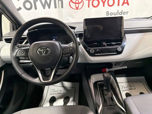 Used 2023 Toyota Corolla SE w/ SE Package FWD image 22
