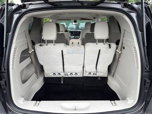Used 2017 Chrysler Pacifica LX FWD image 20