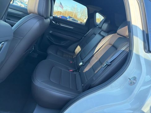 New 2025 MAZDA CX-5 Signature image 23