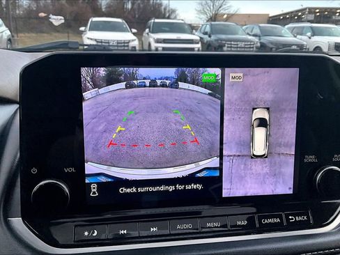 Used 2021 Nissan Rogue SL w/ Premium Package image 22