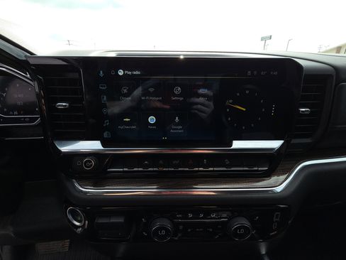 Certified 2024 Chevrolet Silverado 1500 LT Trail Boss w/ Convenience Package II AWD/4WD image 11