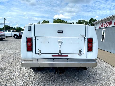 Used 2012 Chevrolet Silverado 2500 W/T w/ Snow Plow Prep Package image 4