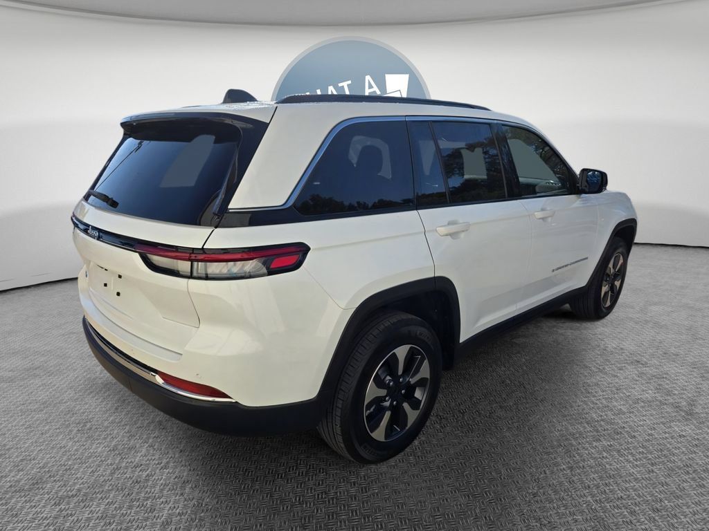 New 2025 Jeep Grand Cherokee Limited 4xe AWD/4WD image 6