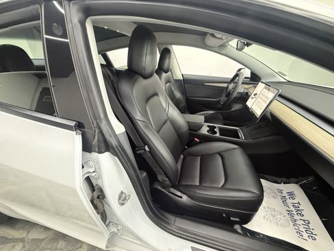 Used 2021 Tesla Model 3 Standard Range Plus RWD image 19