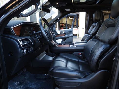 Used 2020 Lincoln Navigator Reserve w/ Equipment Group 208A Reserve image 47