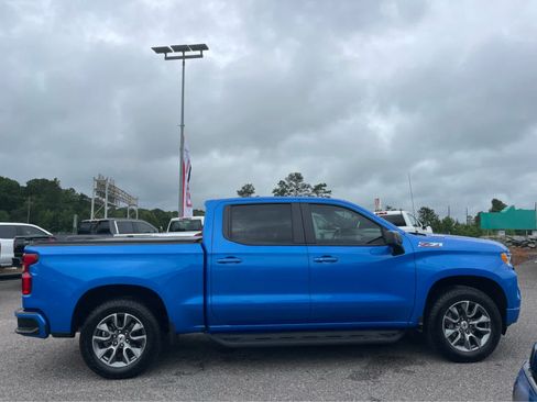 Used 2025 Chevrolet Silverado 1500 RST AWD/4WD image 4