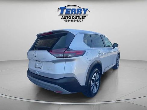 Used 2023 Nissan Rogue SV image 6
