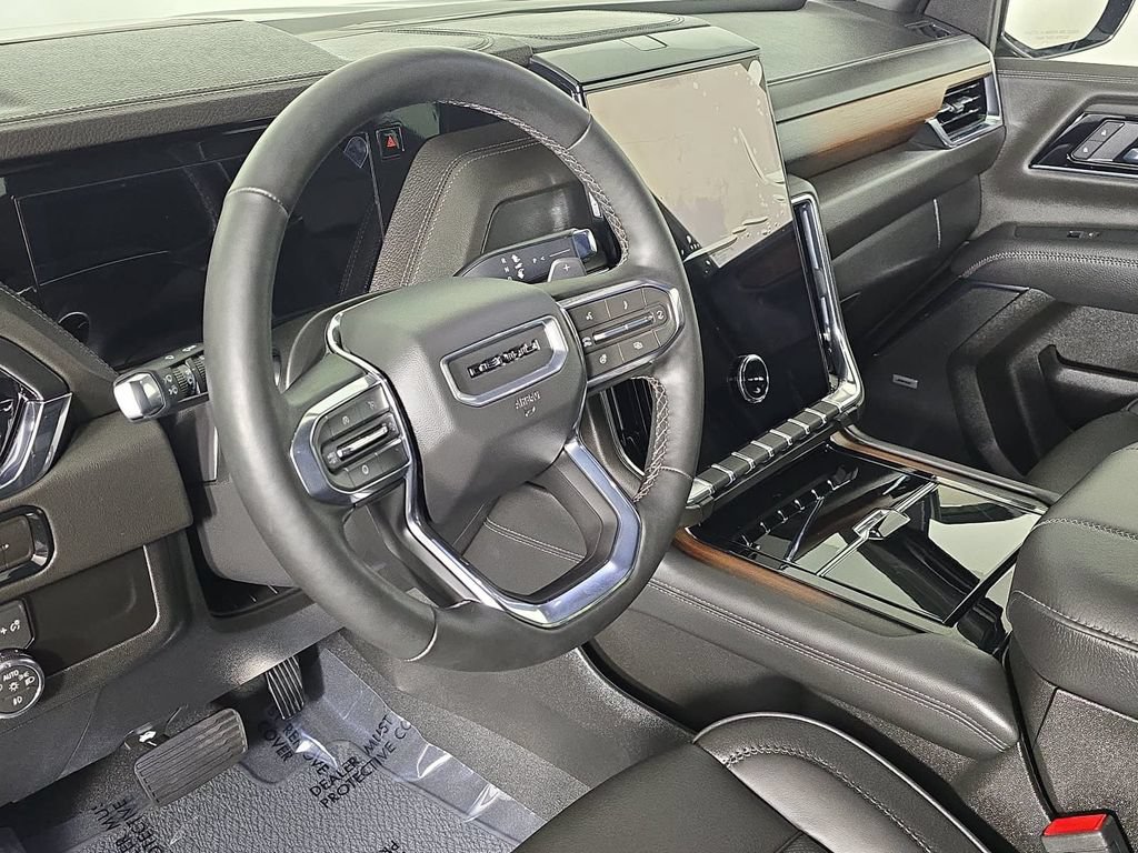 Used 2026 GMC Yukon XL Denali AWD/4WD image 12