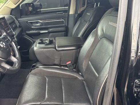 Used 2019 RAM 1500 Laramie AWD/4WD image 11