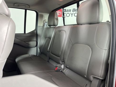 Used 2019 Nissan Frontier SL image 16