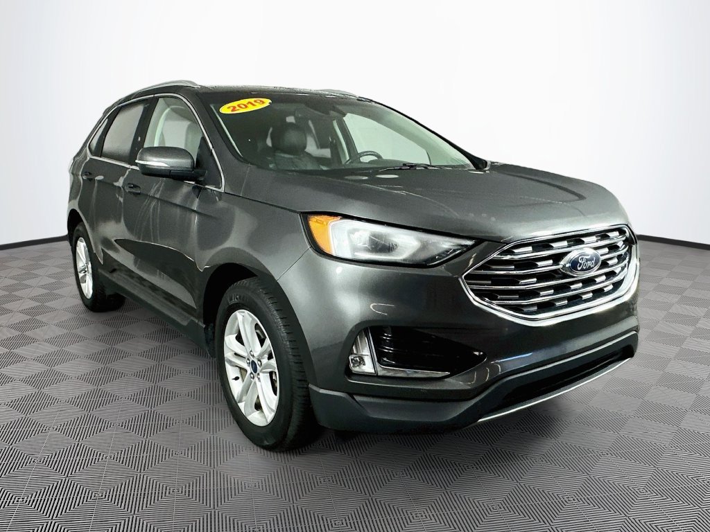 Used 2019 Ford Edge SEL w/ Equipment Group 201A AWD/4WD image 2
