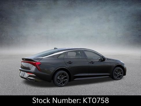 New 2026 Kia K5 LXS image 6