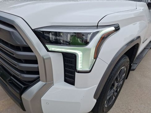 Used 2024 Toyota Tundra Limited AWD/4WD image 10