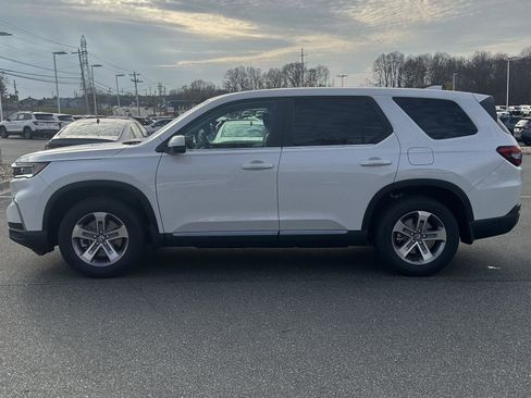 New 2025 Honda Pilot EX-L image 2