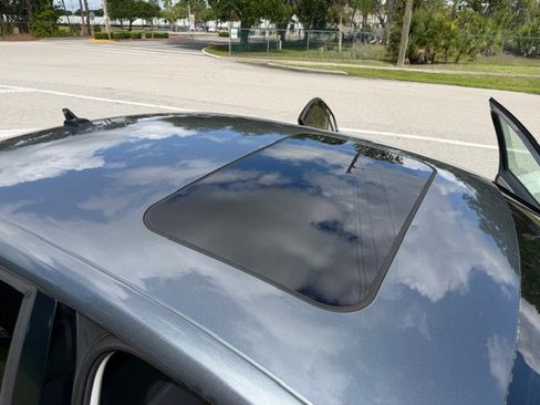 Used 2017 Volkswagen Jetta SE image 16