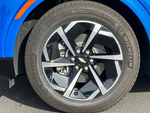 Used 2025 Chevrolet Equinox EV LT w/ Convenience Package image 42