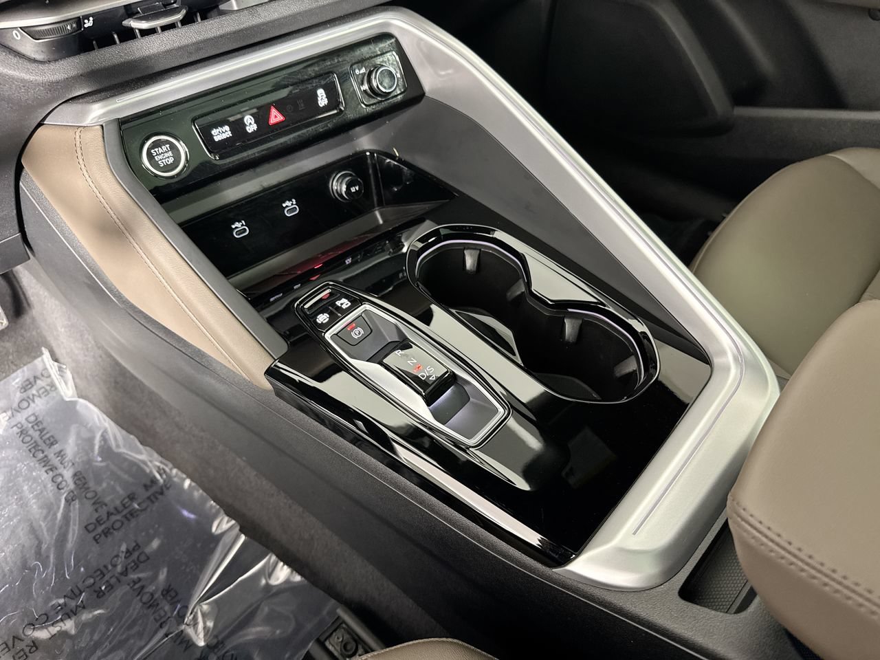 Used 2025 Audi Q5 Premium Plus w/ Premium Plus AWD/4WD image 17