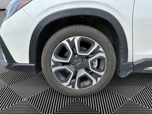 Used 2024 Subaru Ascent Touring AWD/4WD image 9