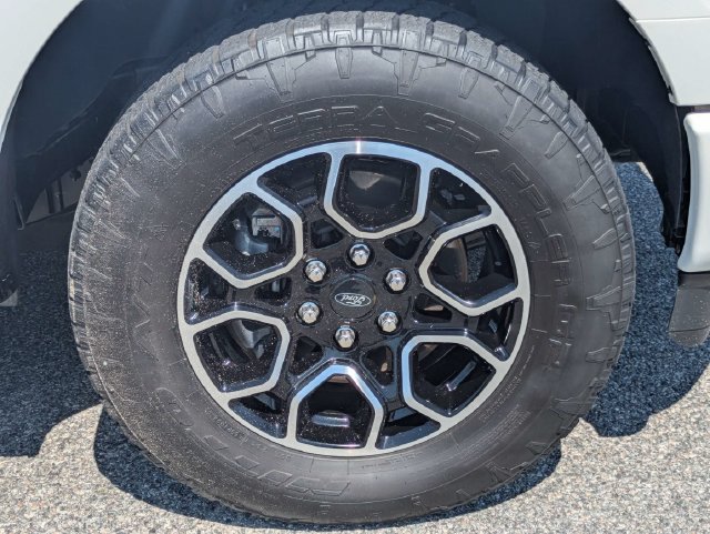 Used 2022 Ford F150 Lariat AWD/4WD image 11
