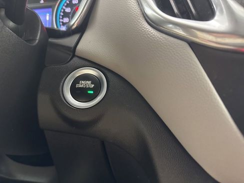 Used 2021 Chevrolet Equinox LT AWD/4WD image 28