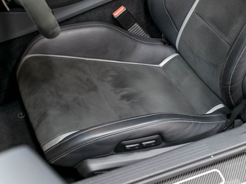 Used 2018 Mercedes-Benz AMG GT R Coupe image 8