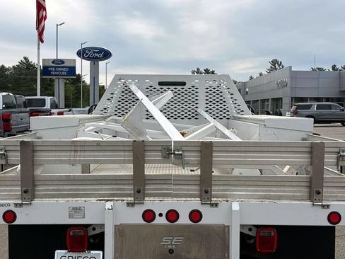 Used 2024 Ford F550 4x4 Regular Cab Super Duty image 5