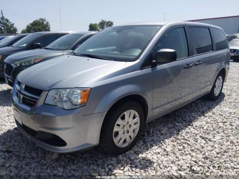 Used 2019 Dodge Grand Caravan SE w/ UConnect Hands-Free Group FWD image 12