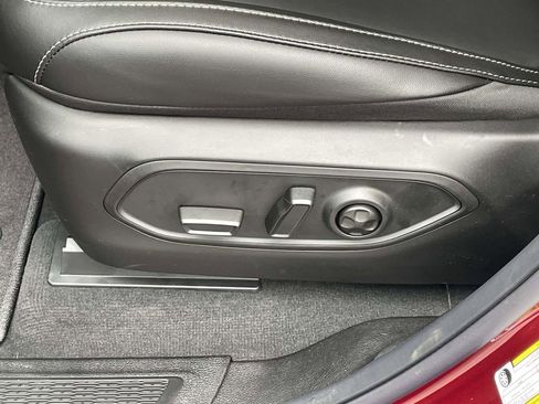 New 2025 Jeep Grand Cherokee L Limited w/ Trailer Tow Package image 30