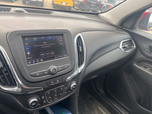 Used 2023 Chevrolet Equinox LT image 35