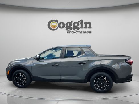 Used 2024 Hyundai Santa Cruz SEL FWD image 2
