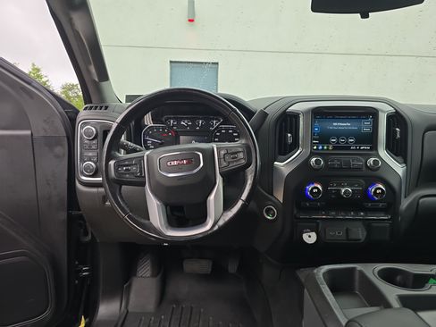 Used 2021 GMC Sierra 1500 SLE AWD/4WD image 17