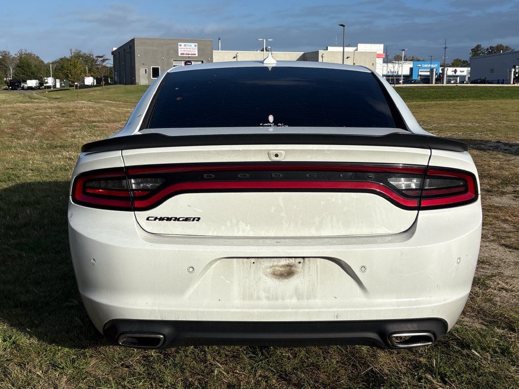 Used 2022 Dodge Charger SXT w/ Plus Group RWD image 15