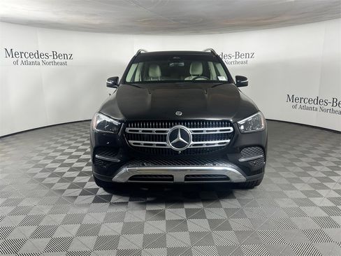 Used 2024 Mercedes-Benz GLE 350 4MATIC image 2