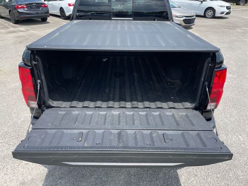 Used 2023 Chevrolet Colorado LT w/ LT Convenience Package II AWD/4WD image 20