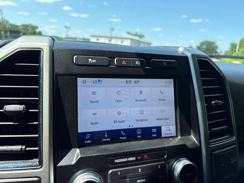 Used 2020 Ford F150 Lariat w/ Equipment Group 502A Luxury AWD/4WD image 28